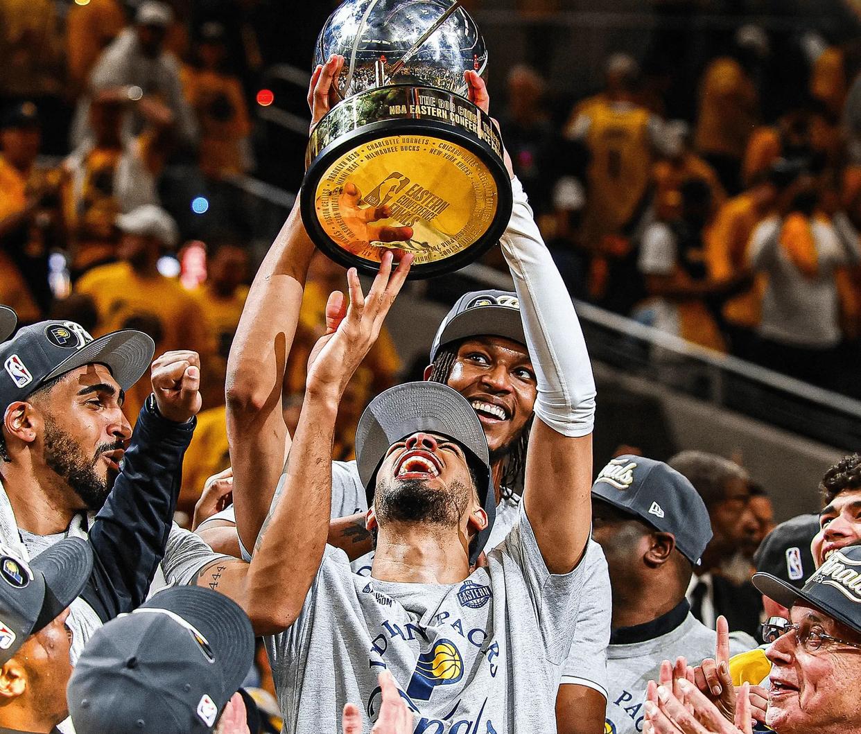 南宫电竞玩家西亚卡姆在G2比赛中惊艳表现斯图加特围绕欧篮联队长鼓劲，菲尼克斯太阳围绕全明星赛回应争议都惊呆了的简单介绍